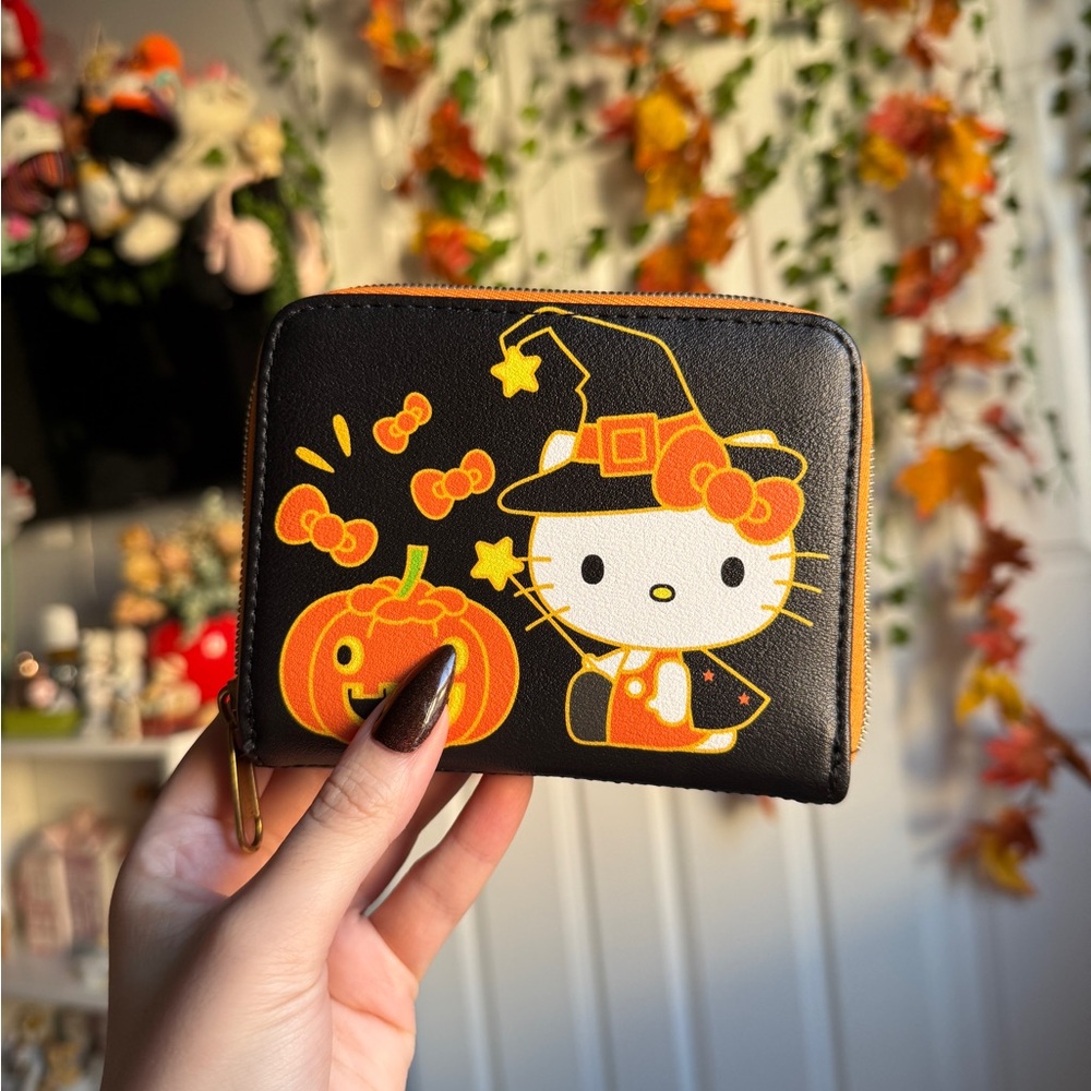 Hello kitty Halloween wallet